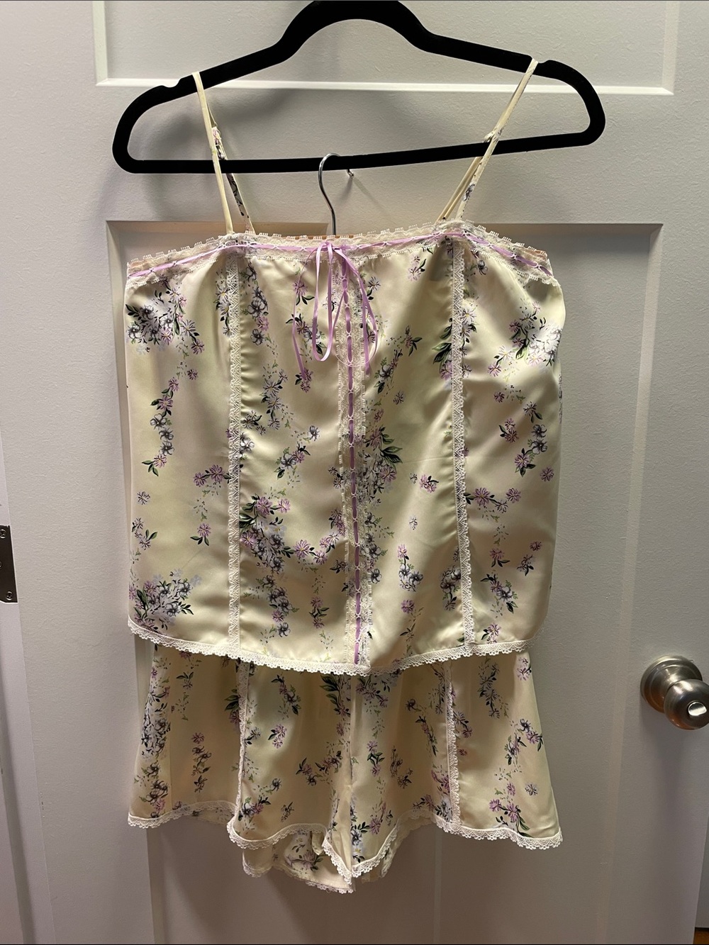 Lacy Yellow Satin Floral Camisole Shorts Set NEW Lingerie Size M